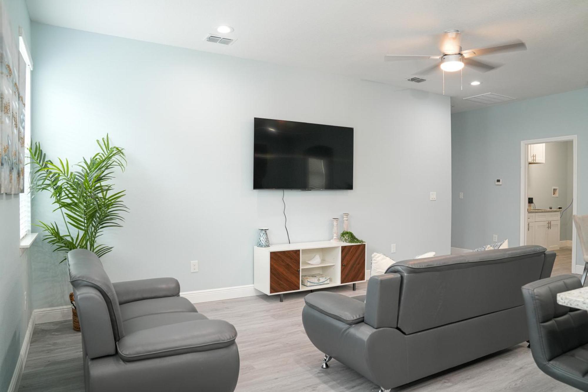 Chestnut Luxury Villas #3 Тампа Екстер'єр фото
